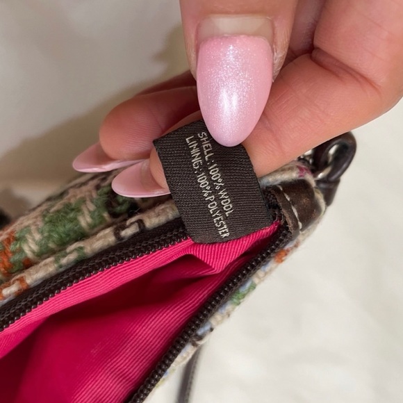 Almost brand new 100% wool Coach bag - Picture 9 of 9